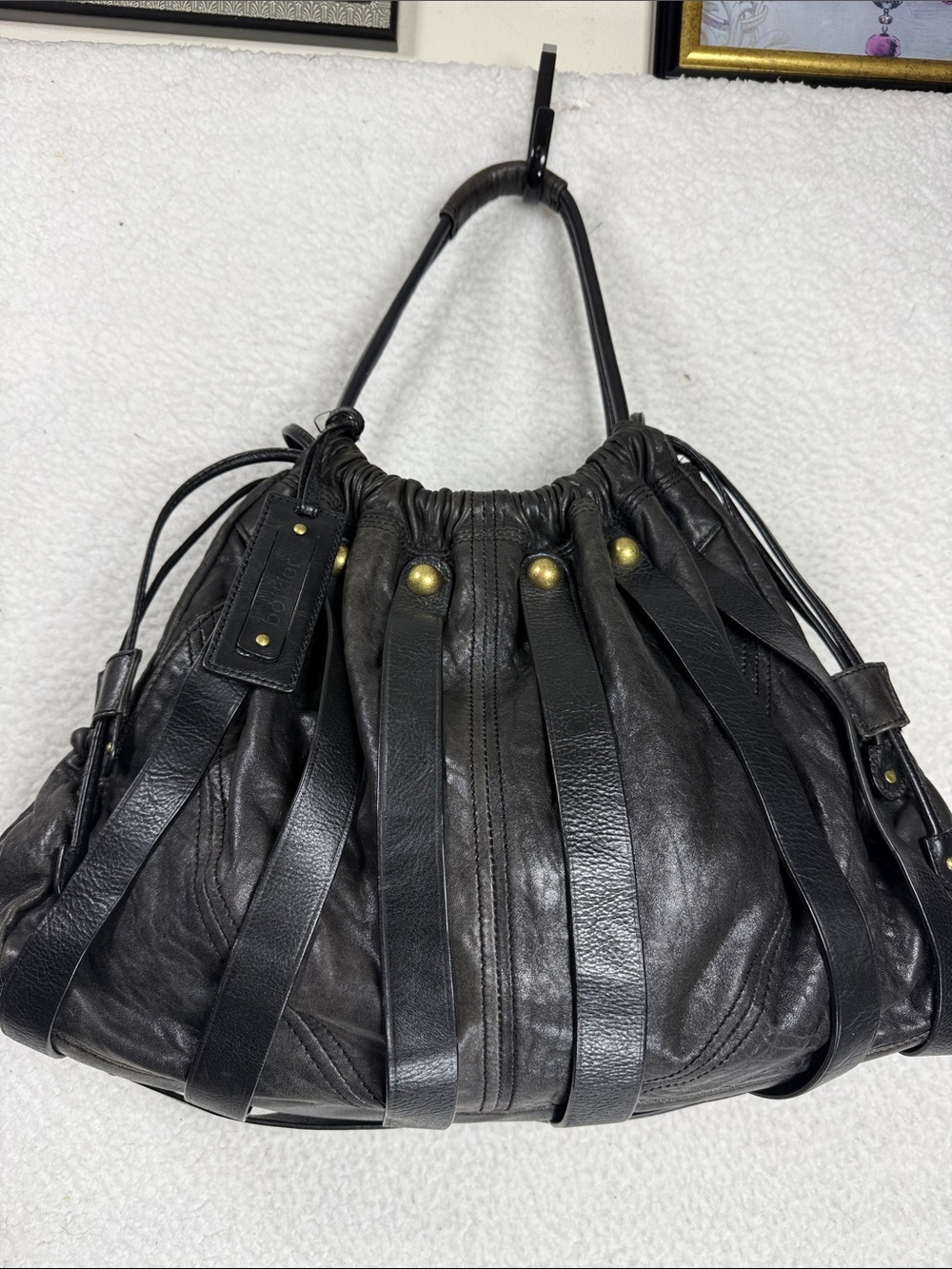 (X2) Botkier
Leather Aged Shoulder Bag
Black | Size: L